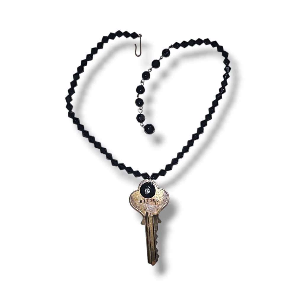 Vintage Black Crystal Beaded Key Pendant‎ Choker Necklace 12"-15"